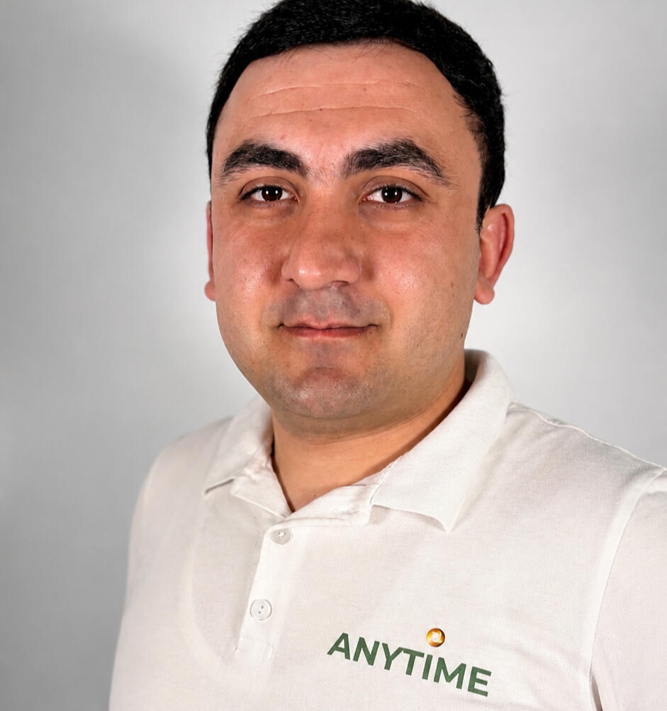 Ռոբերտ – Մերսող-թերապևտ ANYTIME Երևանում